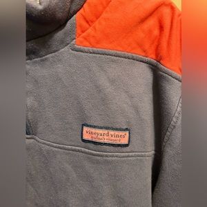 Men’s Navy Quarter Zip - Vineyard Vines size Large